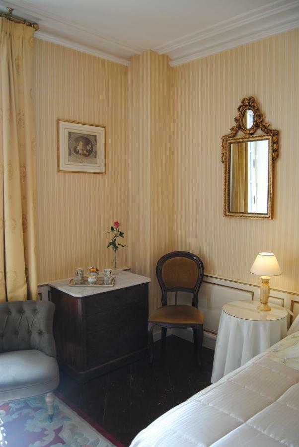 Hotel Particulier De Sainte Croix Bayeux Buitenkant foto